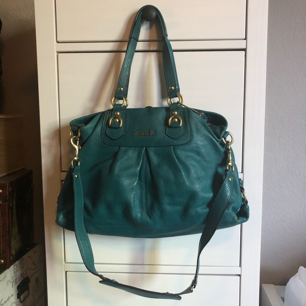 Coach shoulder bag